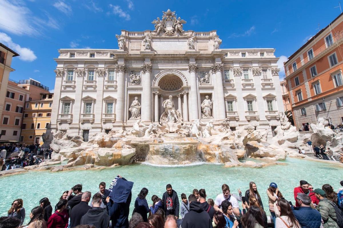 Trevi Fountain Superior * Rom
