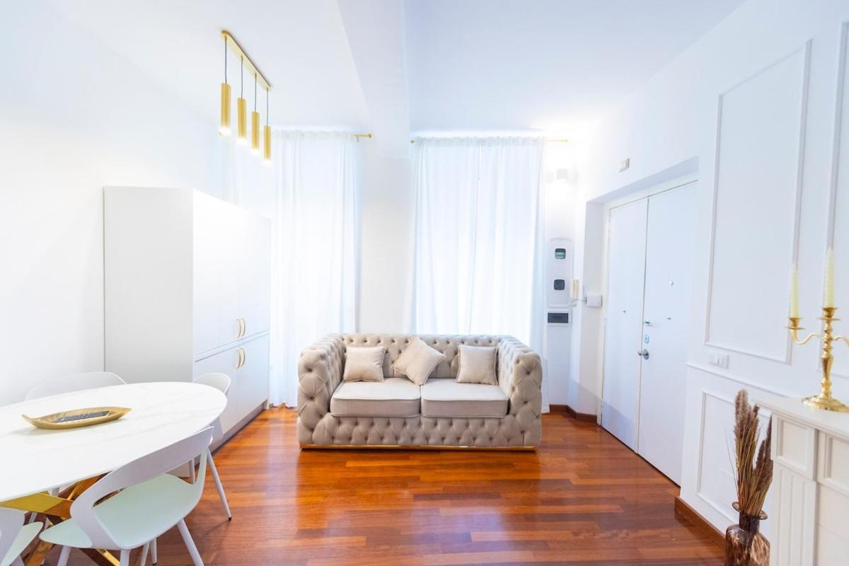 Trevi Fountain Superior Apartment Rom